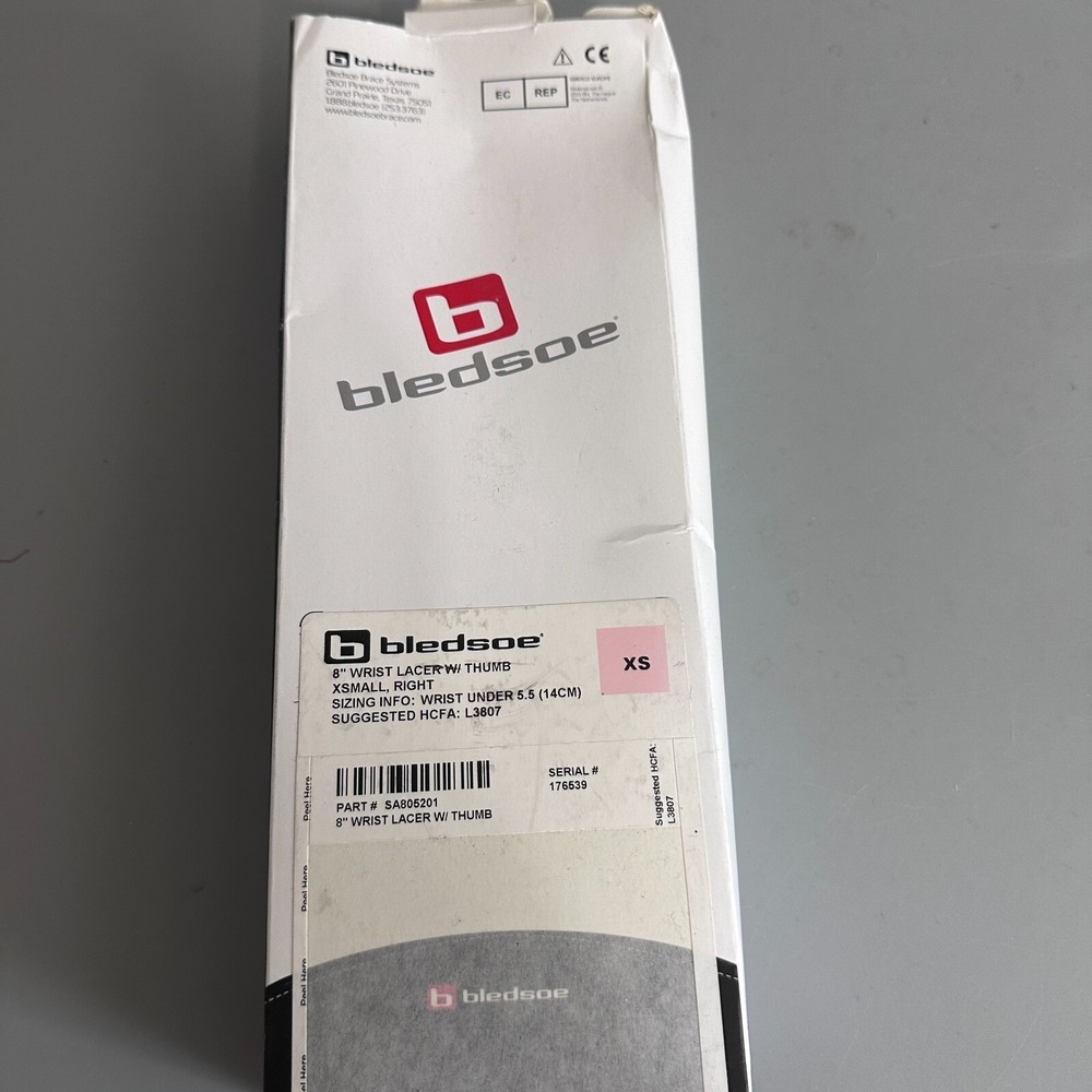 Bledsoe 8 Inch Wrist Lacer with Thumb Spica Right Hand XS SA805201 L3807